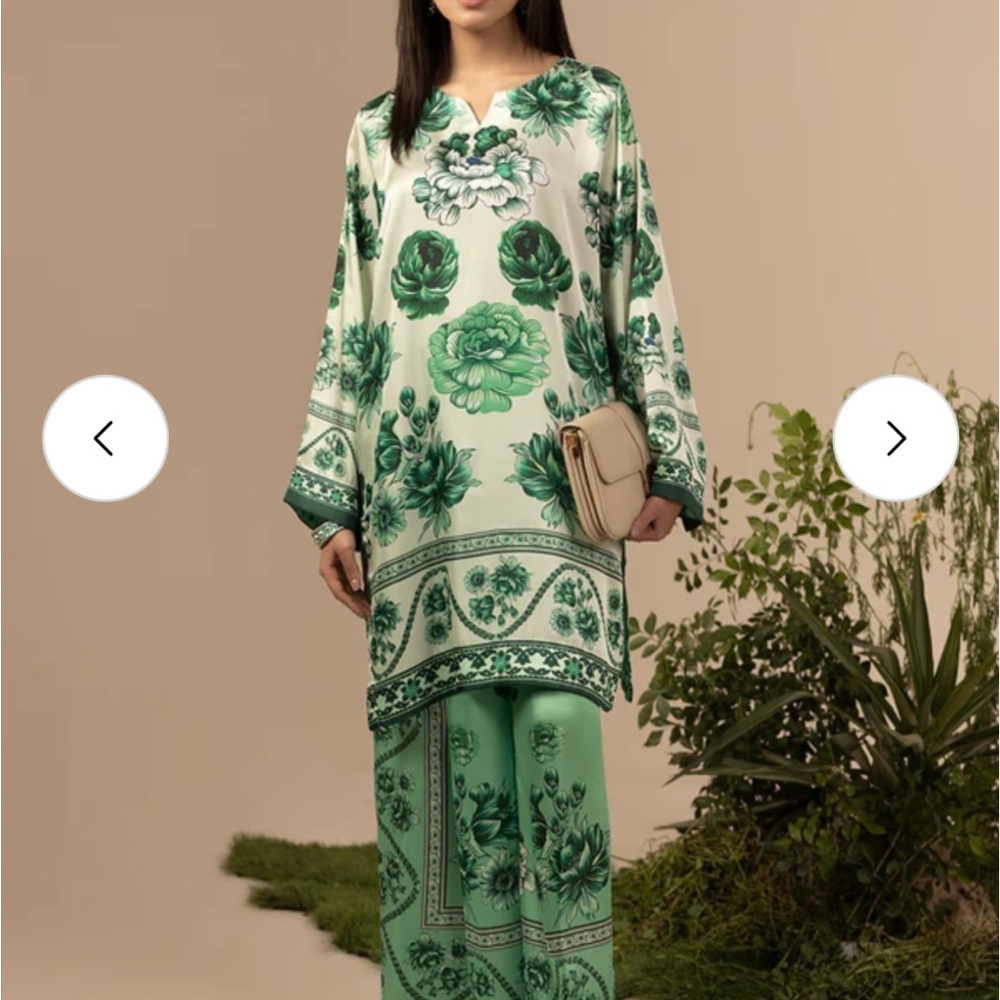 Elegant Green Floral Kurta